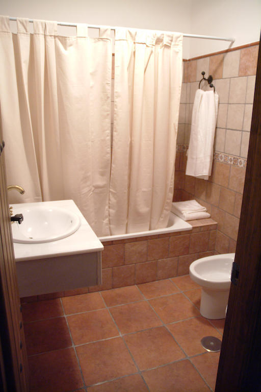 Casa Maika Hotel Монторо Стая снимка